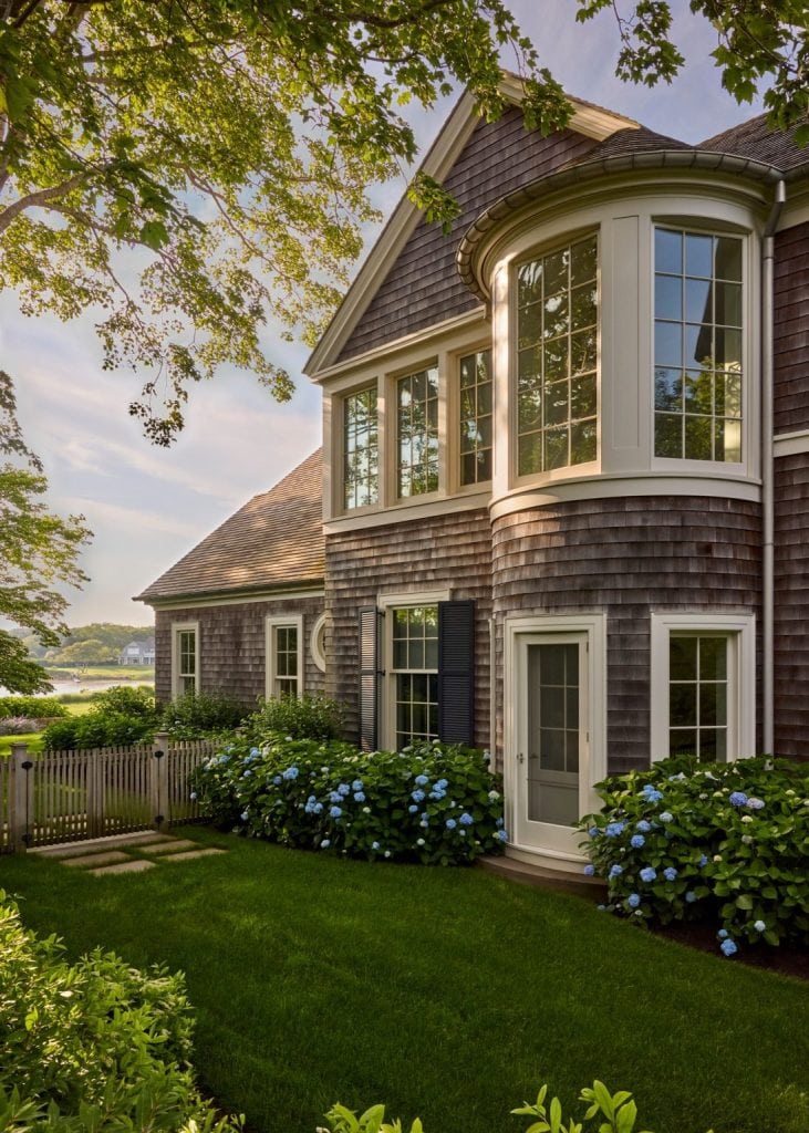 East End House by Peter Pennoyer Architects in Southampton, United Kingdom