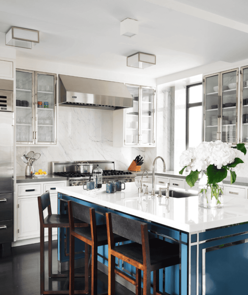 Central Park West Duplex by Ferguson & Shamamian Architects in New York, United States