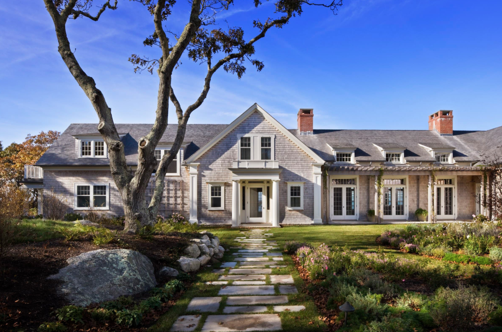 Greek Revival House on Martha’s Vineyard by Ferguson & Shamamian Architects in Martha's Vineyard, United States