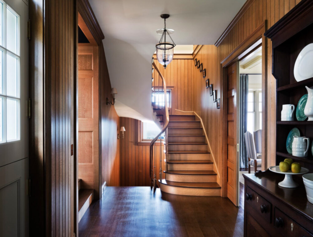 Greek Revival House on Martha’s Vineyard by Ferguson & Shamamian Architects in Martha's Vineyard, United States