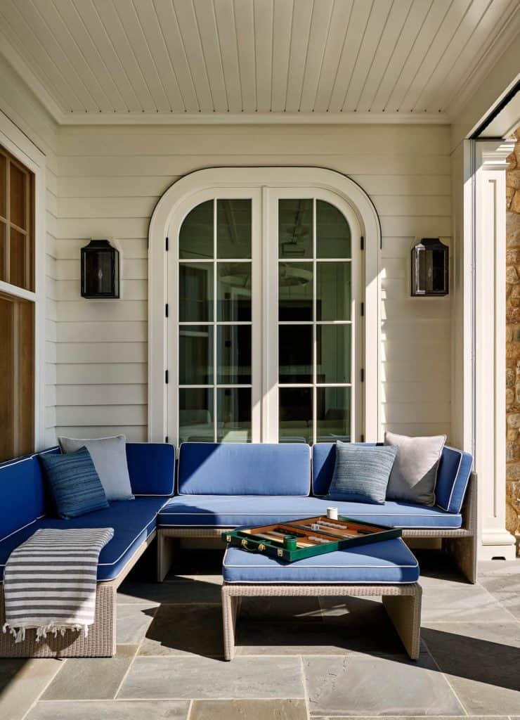 House in Winnetka by Robert A.M. Stern Architects in Winnetka, United States