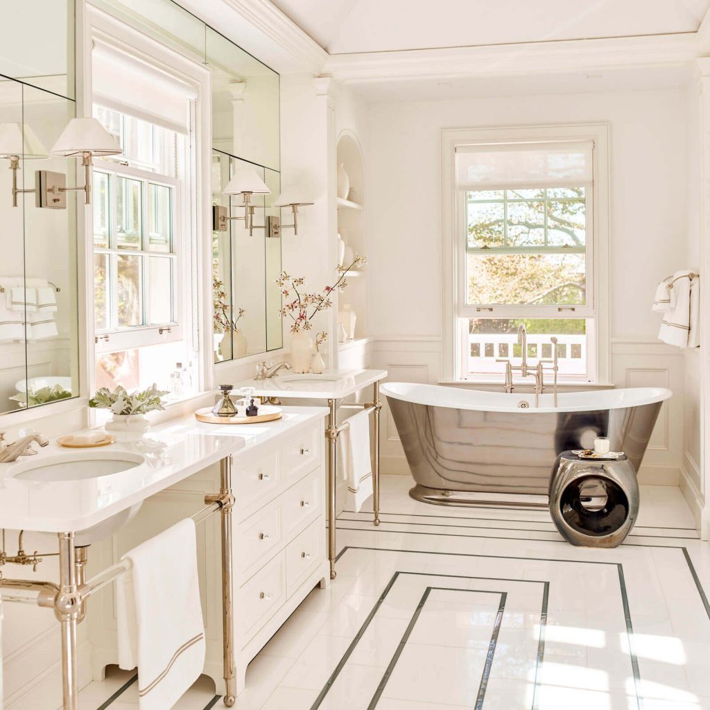 House on Lily Pond Lane by Robert A.M. Stern Architects in New York, United States