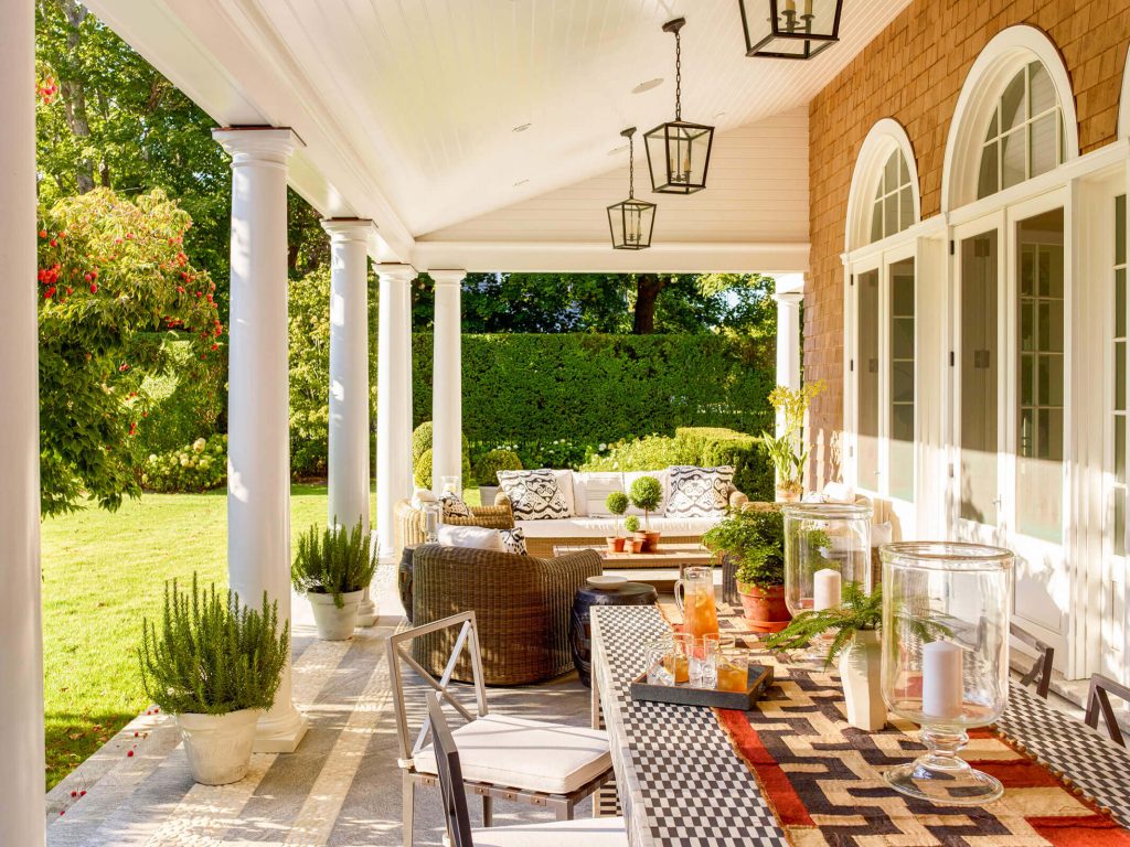 House on Lily Pond Lane by Robert A.M. Stern Architects in New York, United States