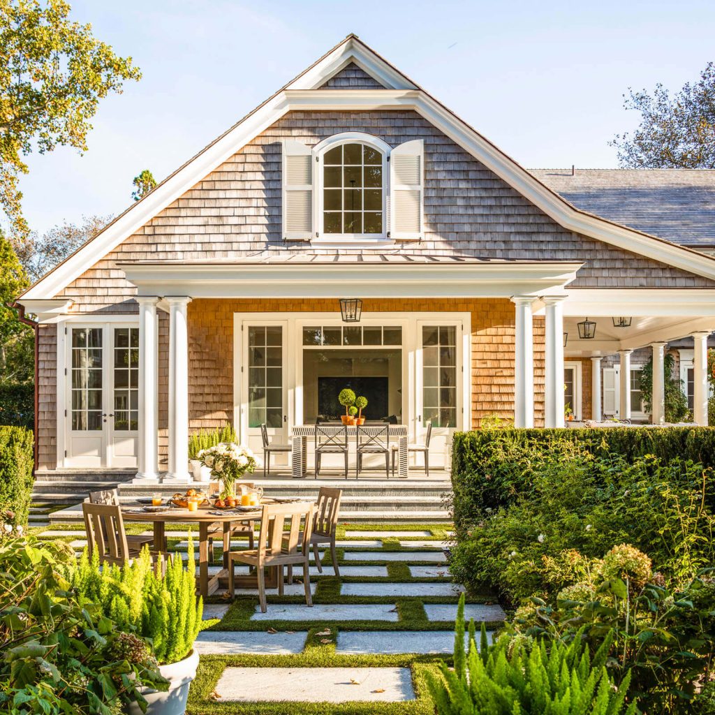 House on Lily Pond Lane by Robert A.M. Stern Architects in New York, United States