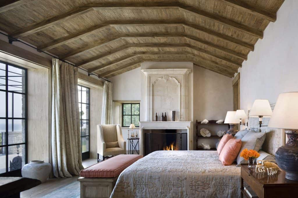 House on the Southern California Coast by Robert A.M. Stern Architects in Malibu, United States