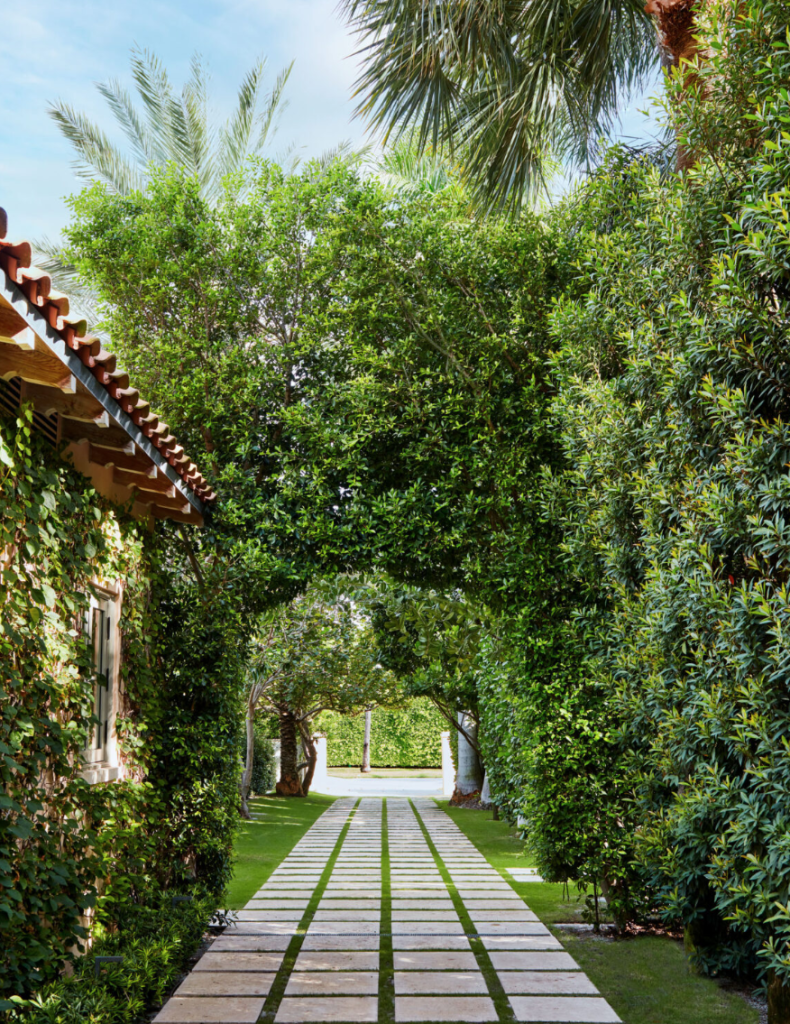 Private Enclave in Palm Beach by Ferguson & Shamamian Architects in Palm Beach, United States