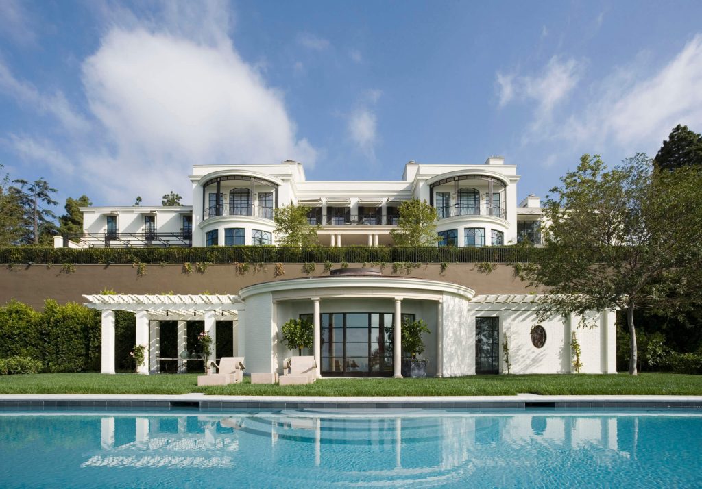 Residence in California by Robert A.M. Stern Architects in Los Angeles, United States