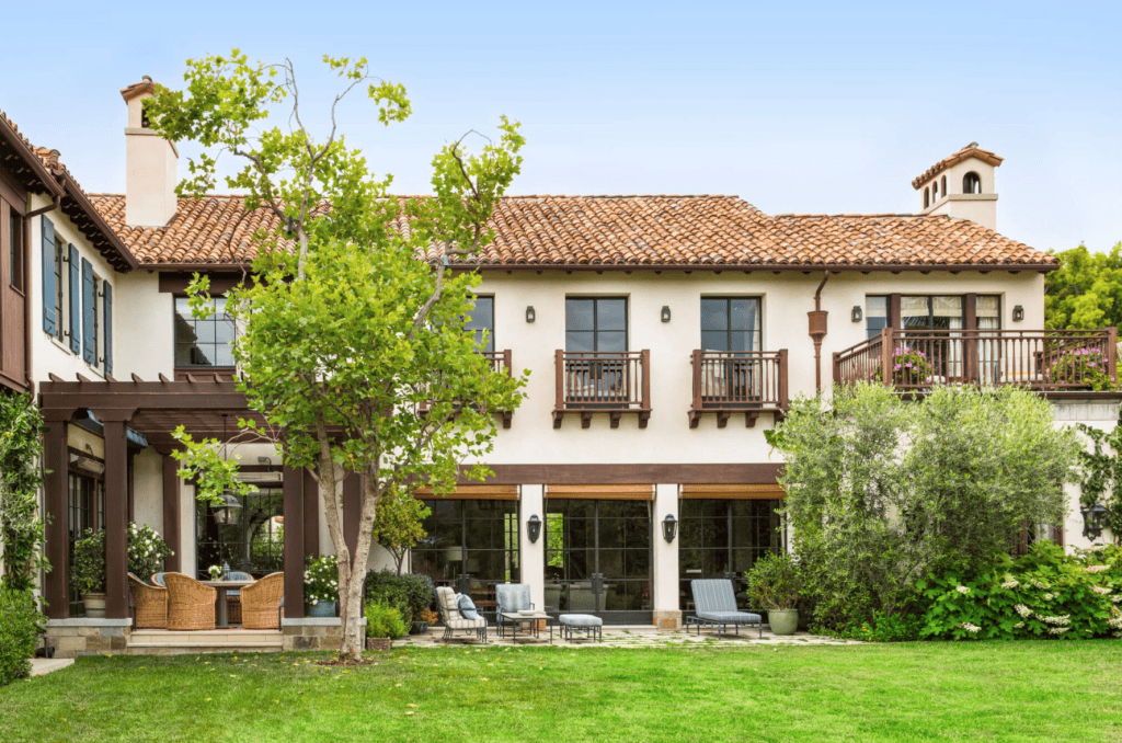 Spanish Revival in Santa Monica by Ferguson & Shamamian Architects in Santa Monica, United States