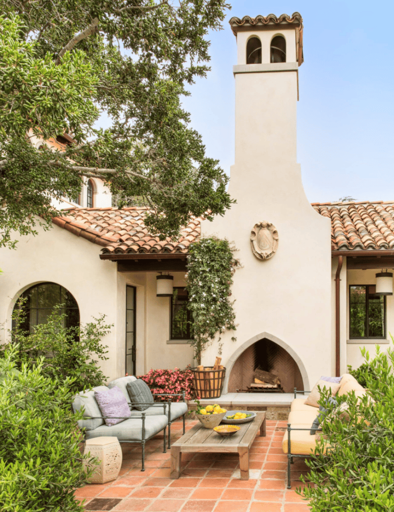 Spanish Revival in Santa Monica by Ferguson & Shamamian Architects in Santa Monica, United States