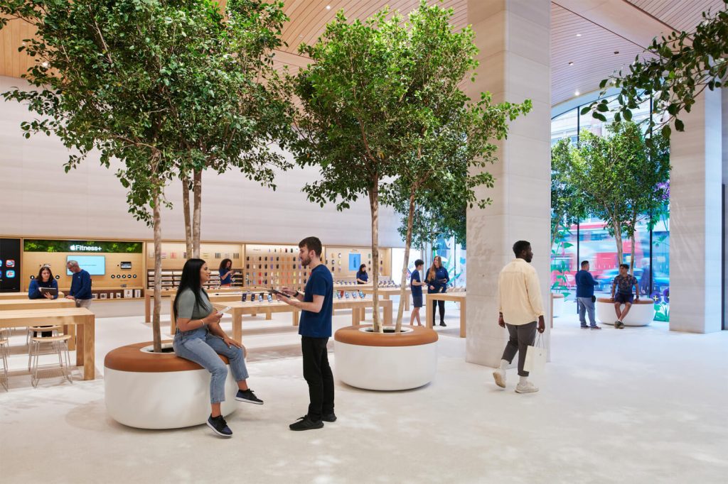 Apple Brompton Road by Foster + Partners in London, United Kingdom