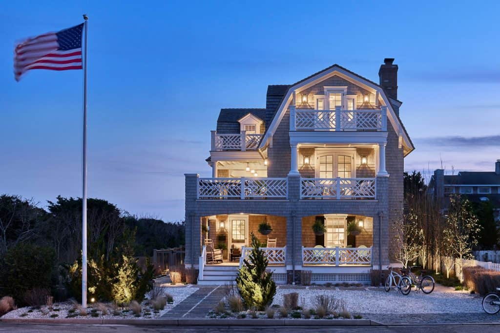 Avalon Beach House by Peter Zimmerman Architects in New Jersey, United States