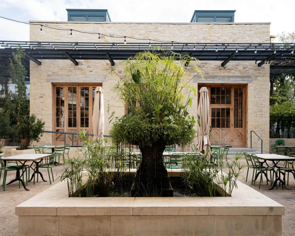 Carriqui by Don B. McDonald Architects in Texas, United States