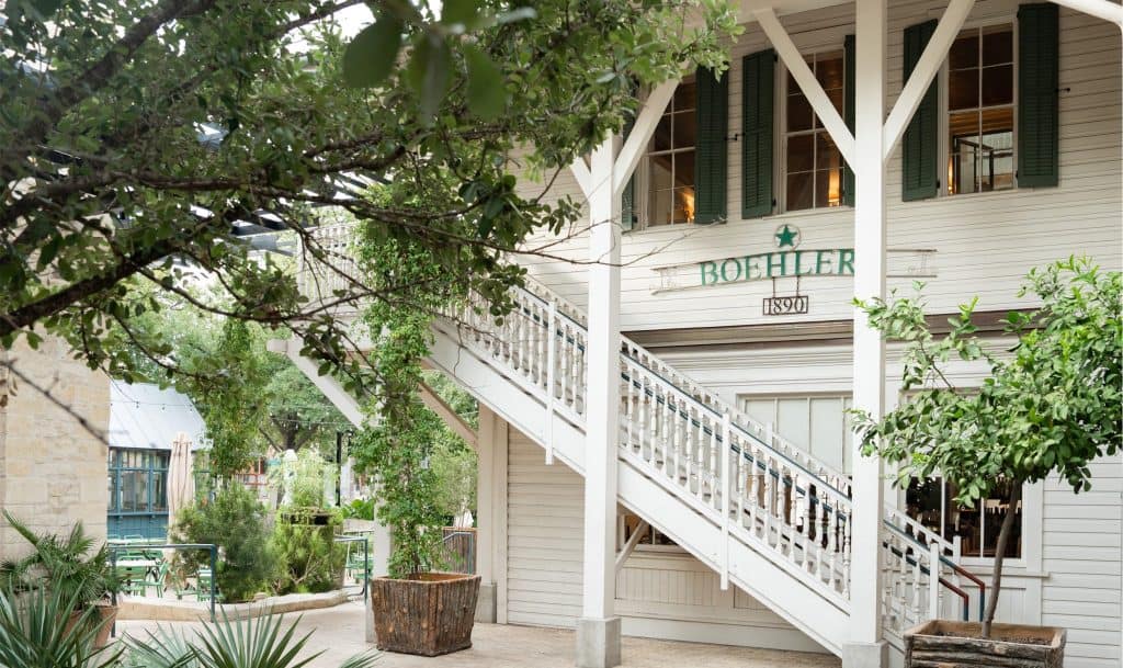 Carriqui by Don B. McDonald Architects in Texas, United States