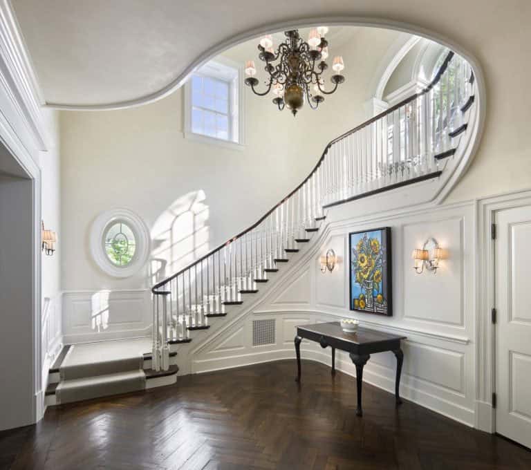 House on Lake Michigan by Robert A.M. Stern Architects in Chicago, United States