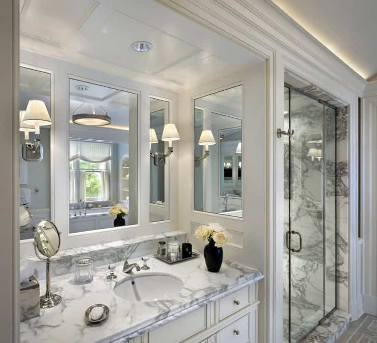 House on Lake Michigan by Robert A.M. Stern Architects in Chicago, United States