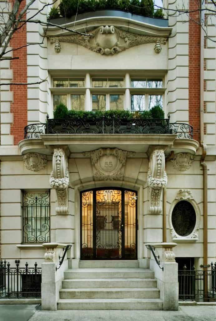 Beaux-Arts Townhouse by Peter Pennoyer Architects in New York, United States