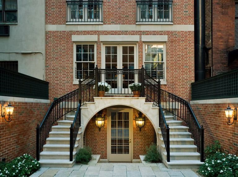 Beaux-Arts Townhouse by Peter Pennoyer Architects in New York, United States