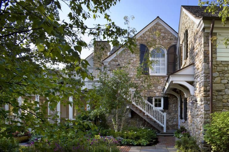 House on Lake Michigan by Robert A.M. Stern Architects in Chicago, United States