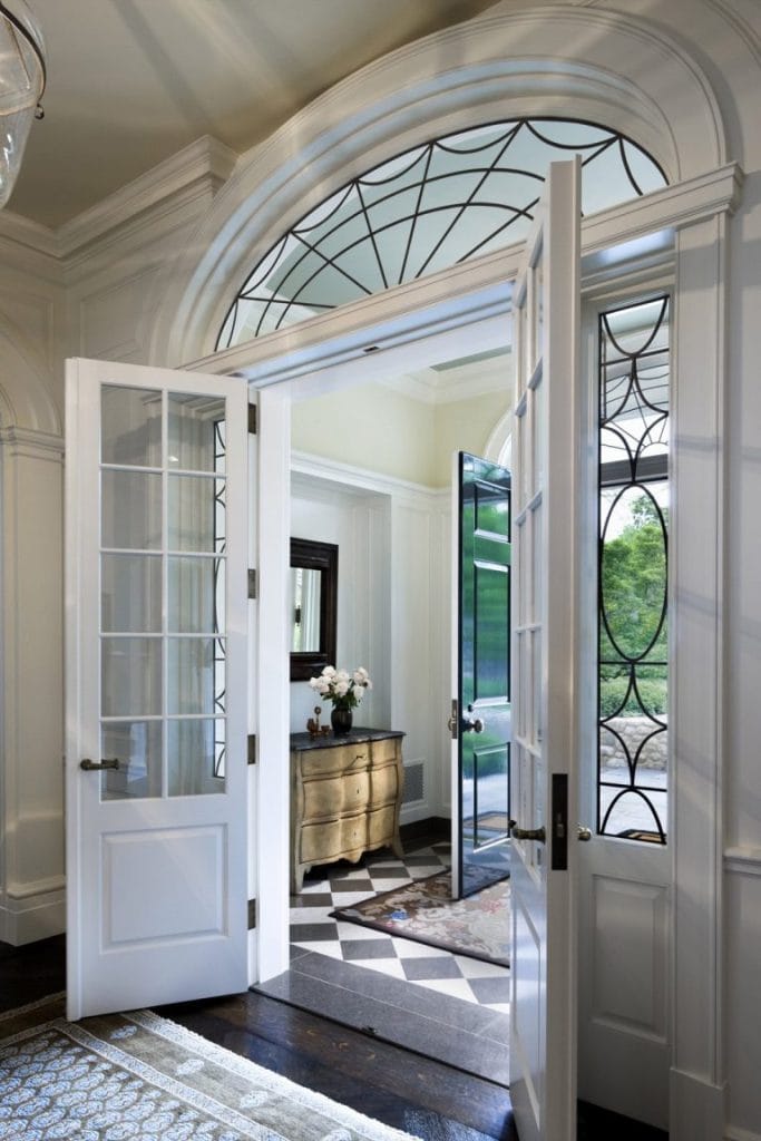 House on Lake Michigan by Robert A.M. Stern Architects in Chicago, United States