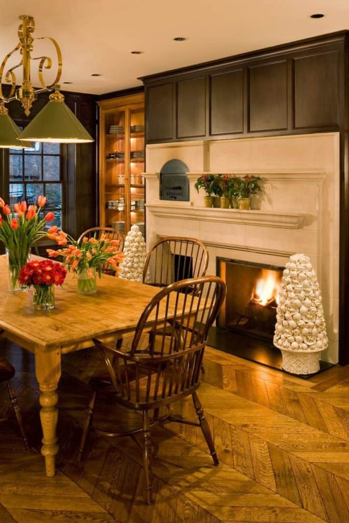 Beaux-Arts Townhouse by Peter Pennoyer Architects in New York, United States