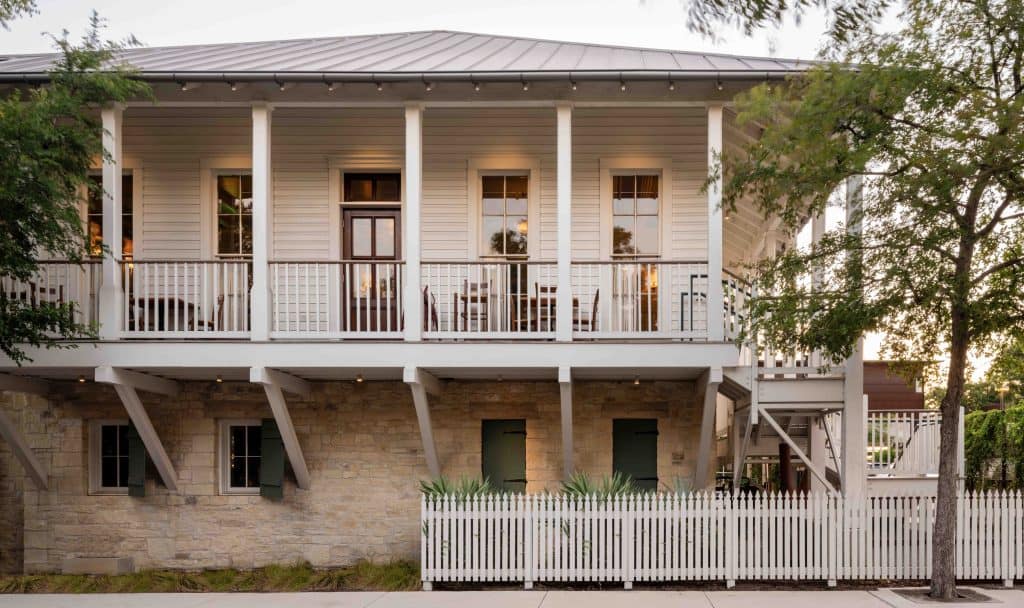 Carriqui by Don B. McDonald Architects in Texas, United States