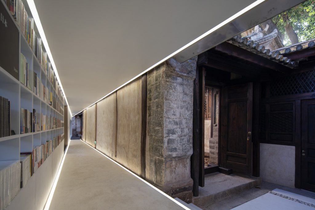 Weishan Chongzheng Academy Bookstore of Librairie Avant-Garde by TAO in Dali, China