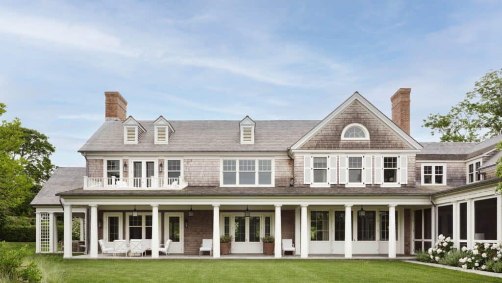 Hamptons Shingle Style by Ferguson & Shamamian Architects in Southampton, United States
