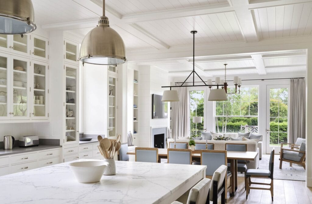 Hamptons Shingle Style by Ferguson & Shamamian Architects in Southampton, United States