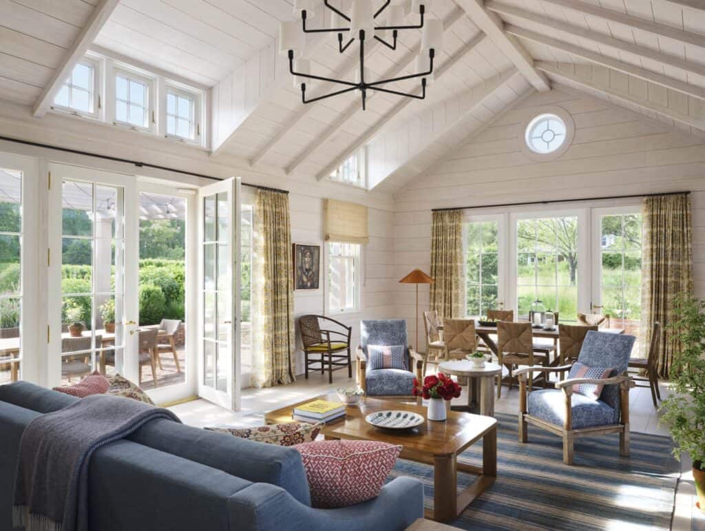 Hamptons Shingle Style by Ferguson & Shamamian Architects in Southampton, United States